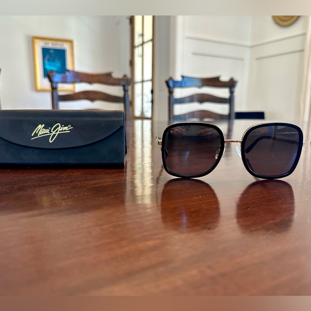 Maui Jim Women’s Pua (MJ865-02), Black and Gold